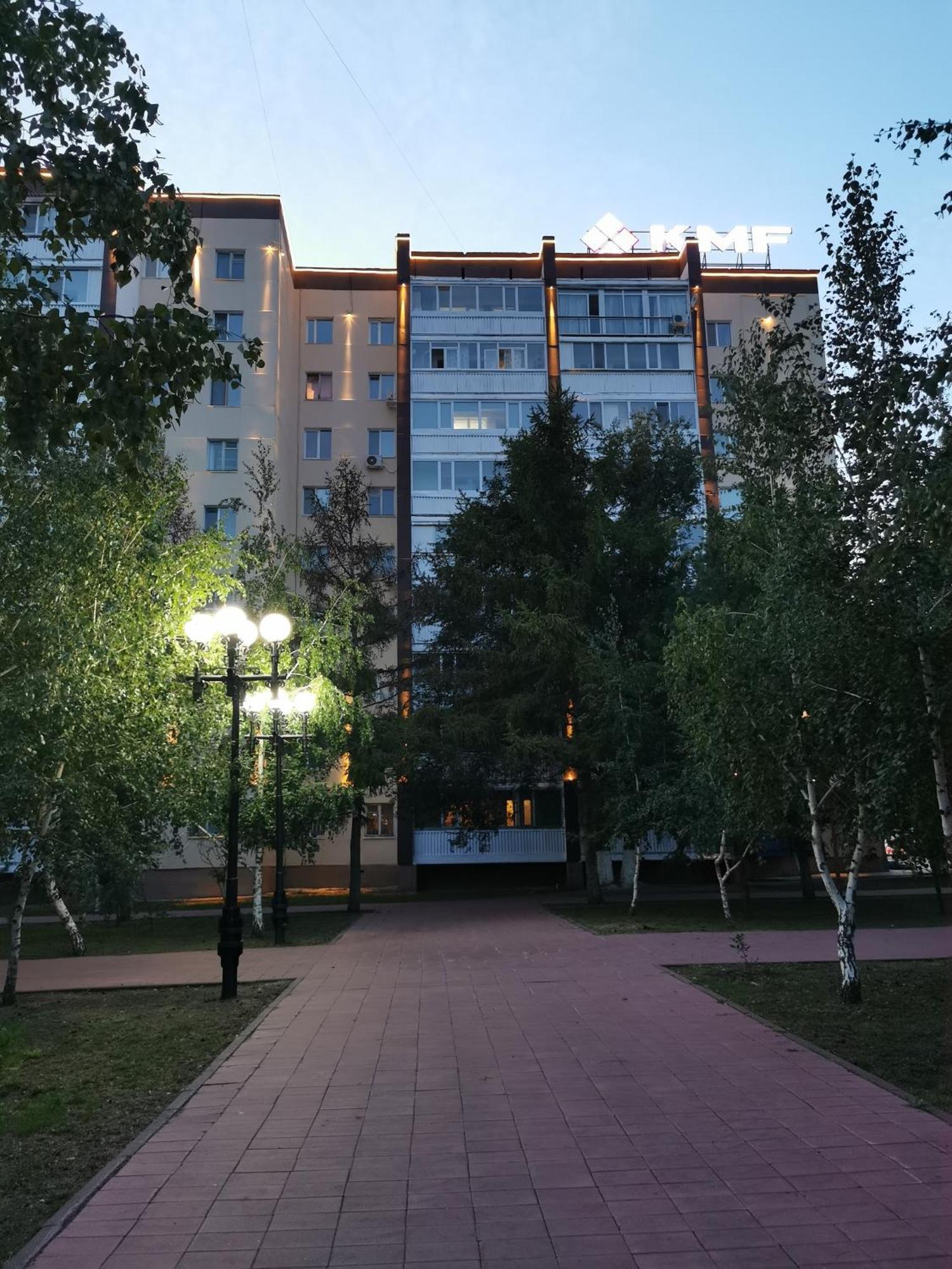 1 комнатная в самом центре с видом на сквер